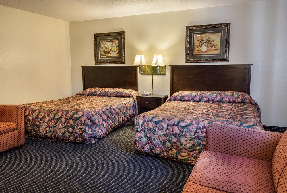 Spark By Hilton Norfolk Extérieur photo